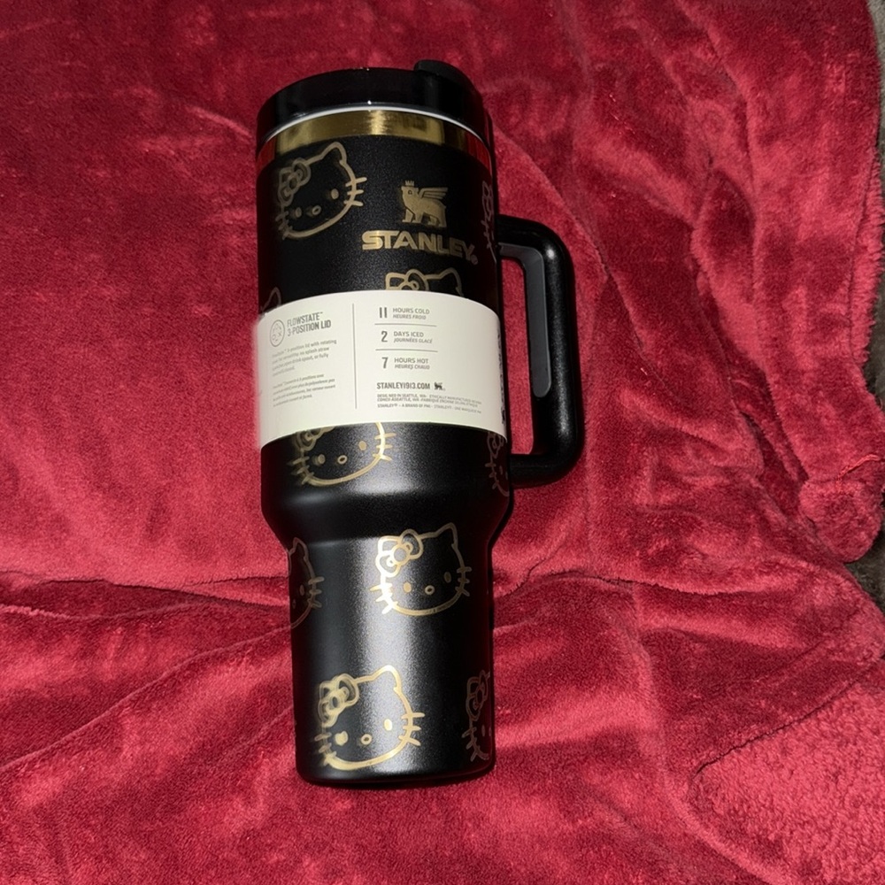 Stanley x Hello Kitty Black and Gold 40oz. Tumbler- NWT - Picture 3 of 3